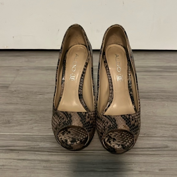 ALDO snakeskin platform heels - Picture 3 of 5